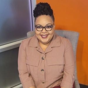 Meet your Posher, Cynthia